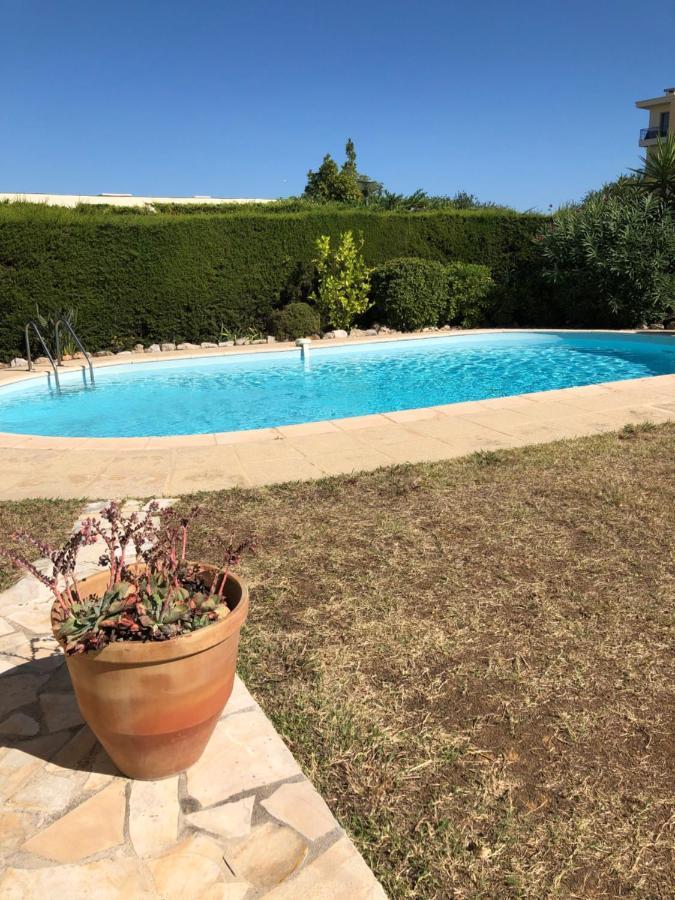 Villa C3 Arthur Rimbaub Chambre D'Hote Piscine Proche Mer Plage 600M Cagnes-sur-Mer Exterior photo